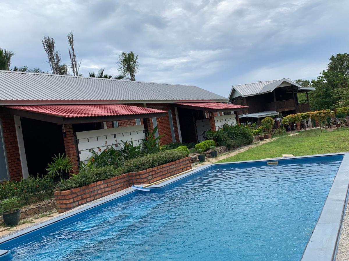 Hujung Kampung Resort Pantai Cenang  Exterior photo
